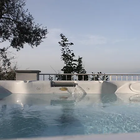 La Torre Relais Apartment *